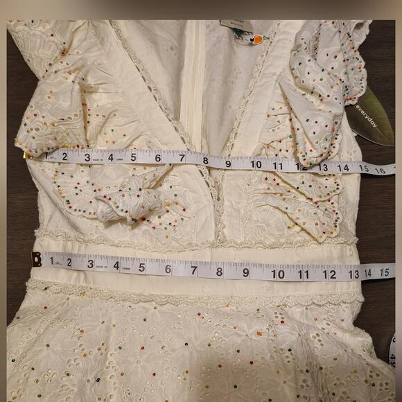 FARM Rio Boho Ivory Eyelet Lace Patch Beaded Tiered Mini Dress Size Medium - Picture 6 of 15